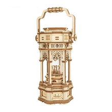 Charger l'image dans la galerie, La Lanterne Victorienne